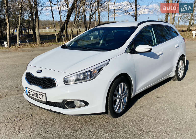2013 kia ceed