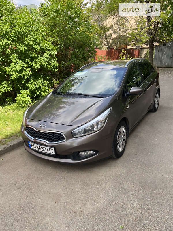 2013 kia ceed