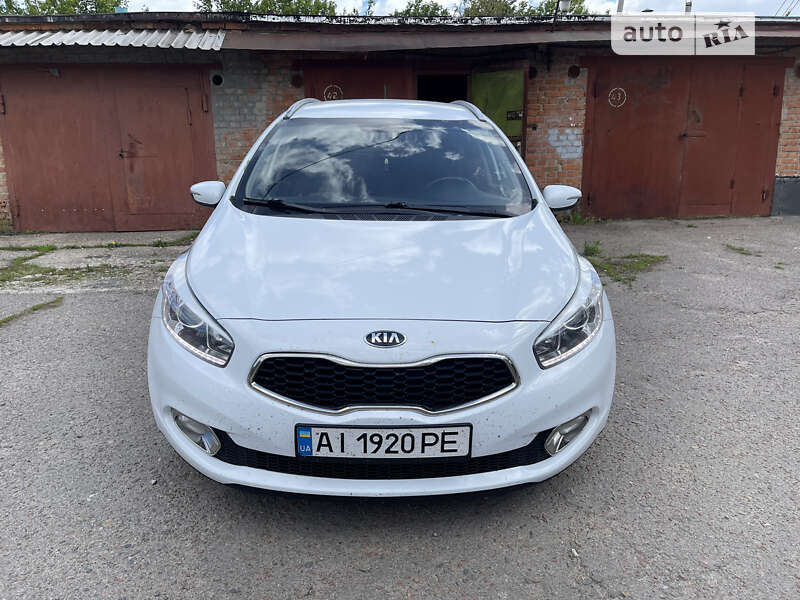 2014 kia ceed