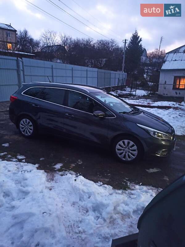 2014 kia ceed