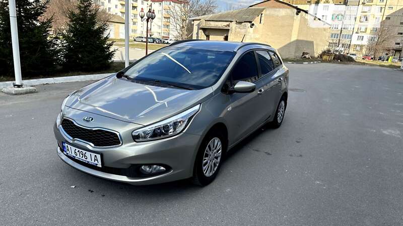 2013 kia ceed