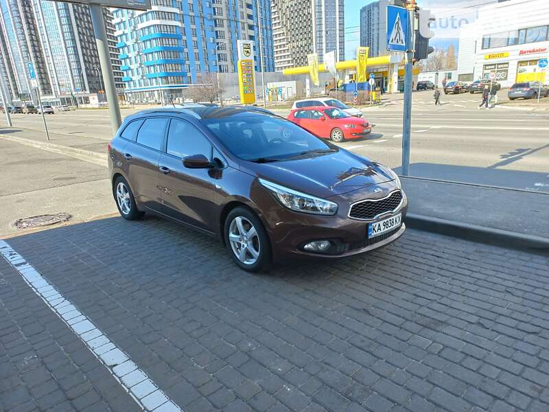 2013 kia ceed