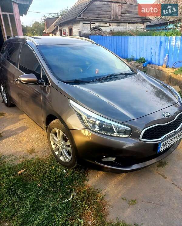 2013 kia ceed
