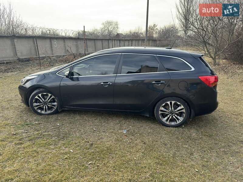 2014 kia ceed