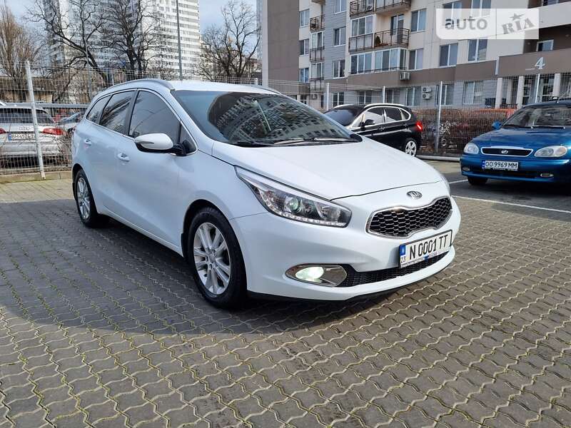 2014 kia ceed