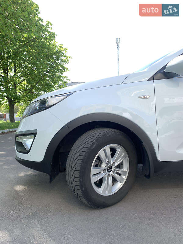 2011 kia sportage