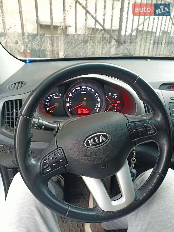 2012 kia sportage