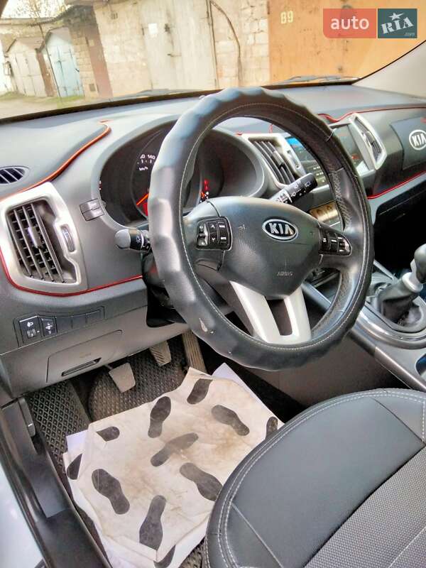 2012 kia sportage