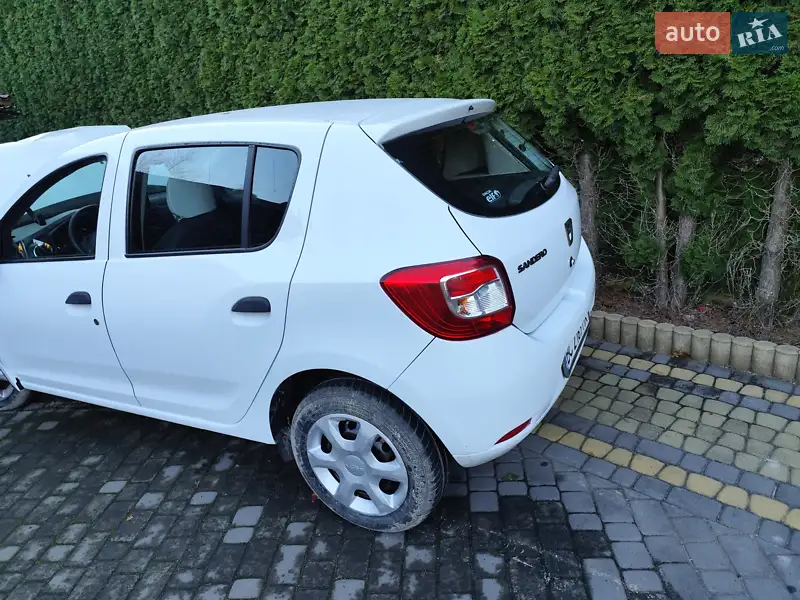 2014 dacia sandero