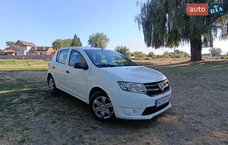 2013 dacia sandero