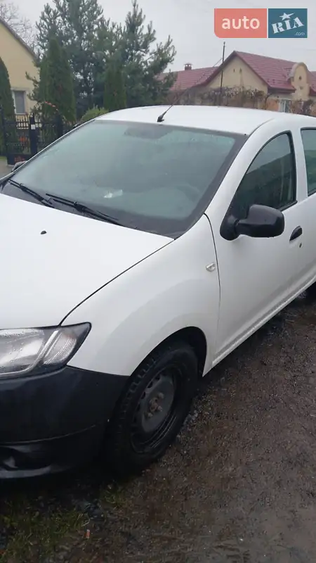 2013 dacia sandero