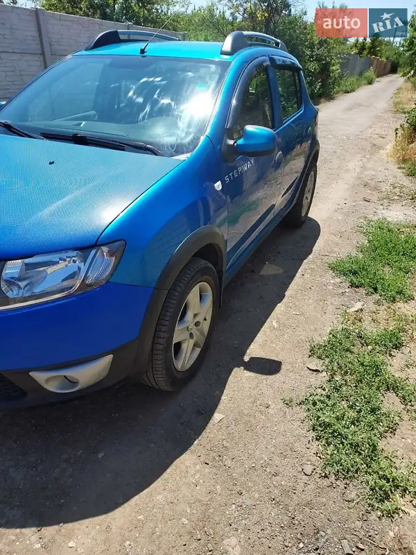 2013 dacia sandero