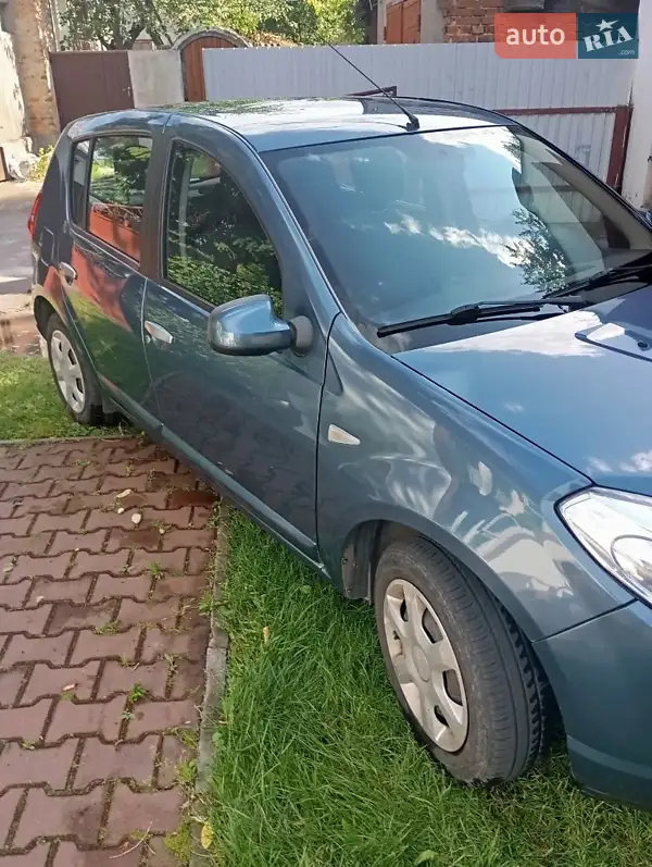 2011 dacia sandero