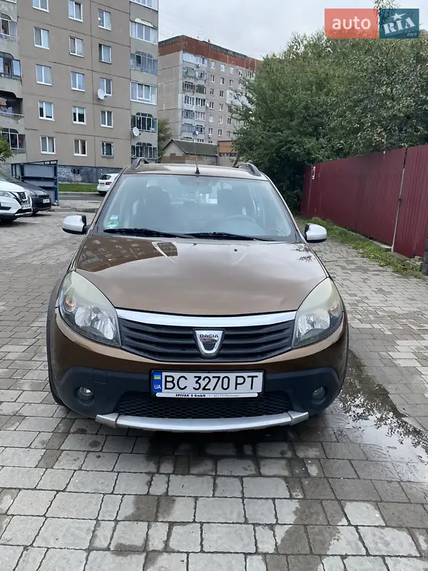 2012 dacia sandero