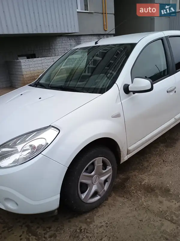 2009 dacia sandero