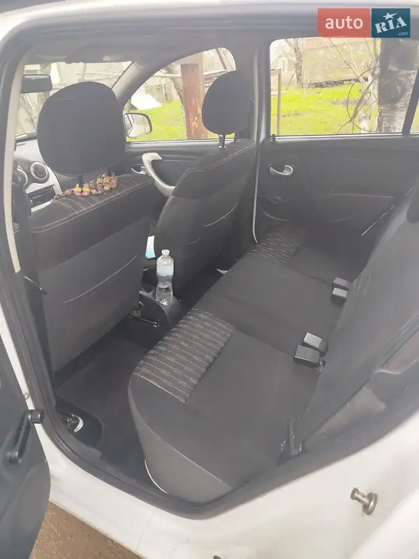2010 dacia sandero