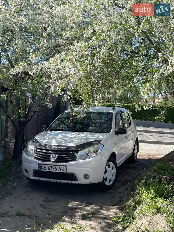 2010 dacia sandero