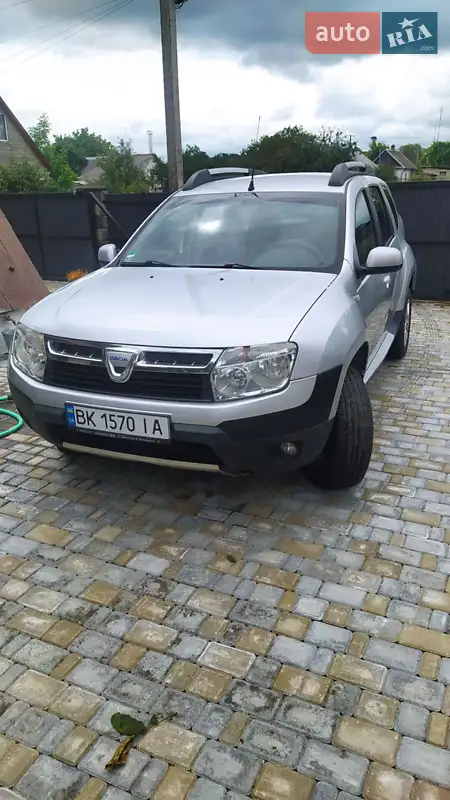 2011 dacia duster