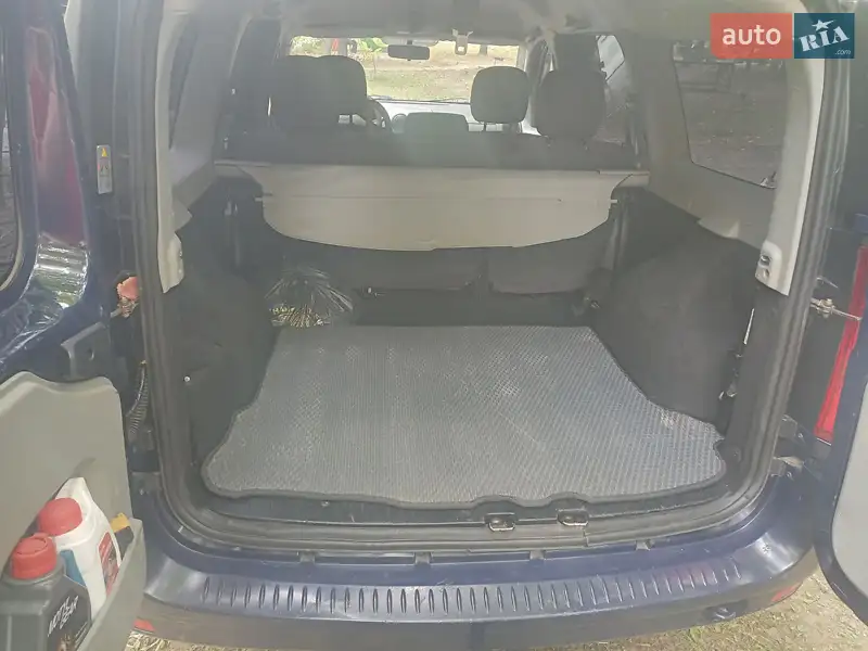 2011 dacia logan
