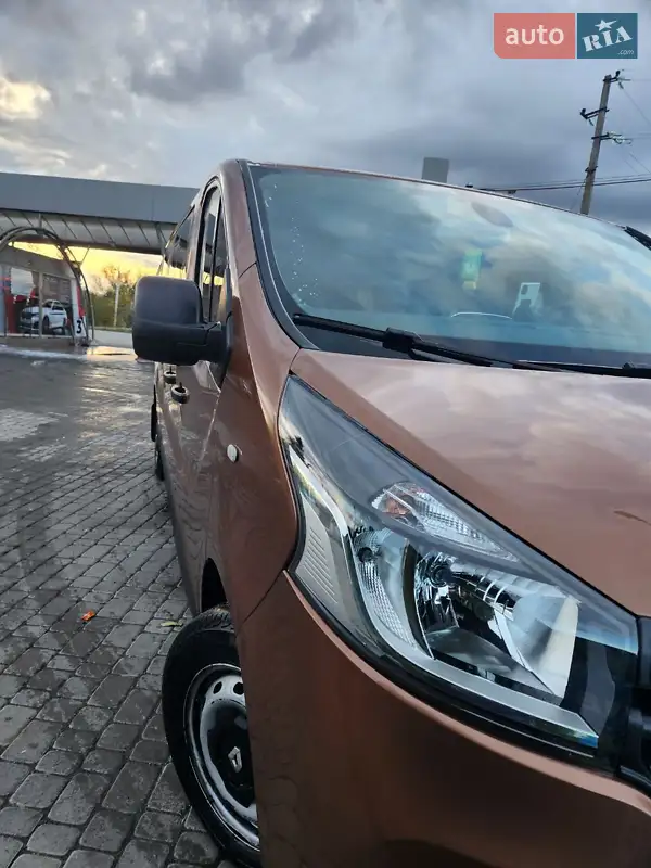 2015 renault trafic