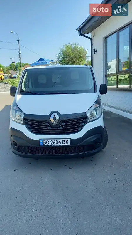 2015 renault trafic