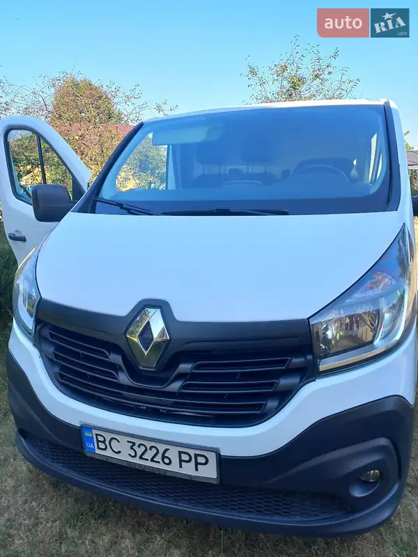 2015 renault trafic