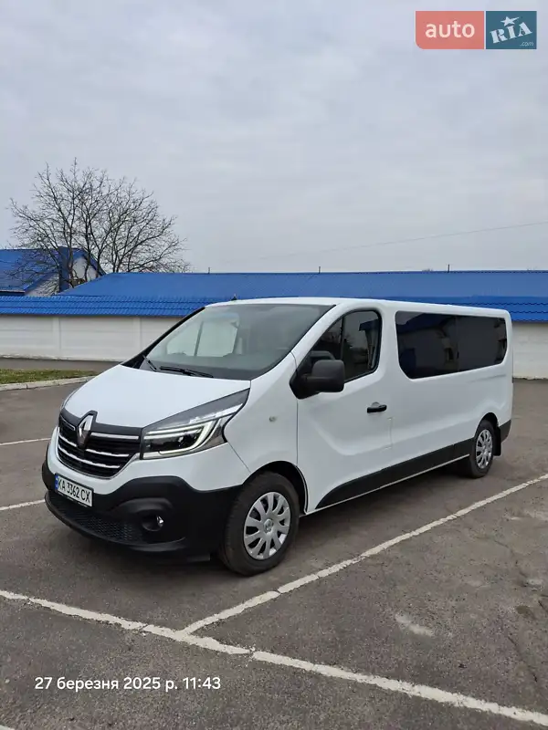 2021 renault trafic
