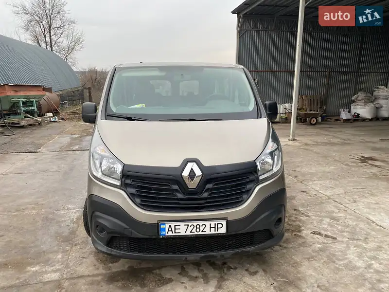 2015 renault trafic