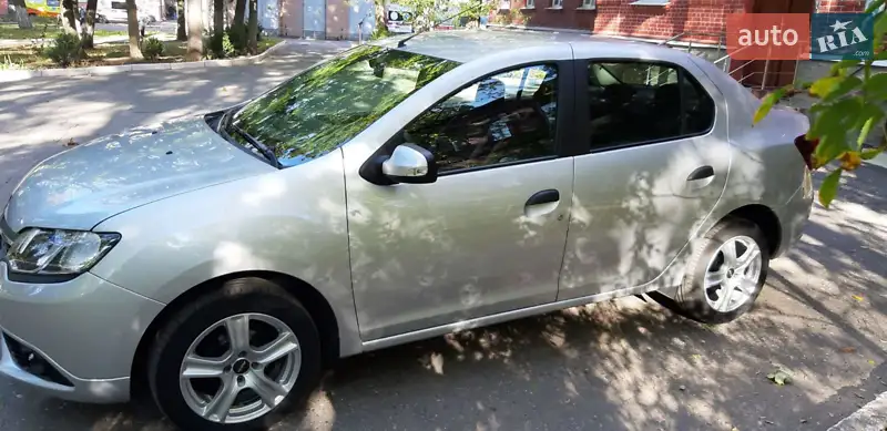2013 renault logan