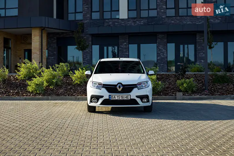 2020 renault logan
