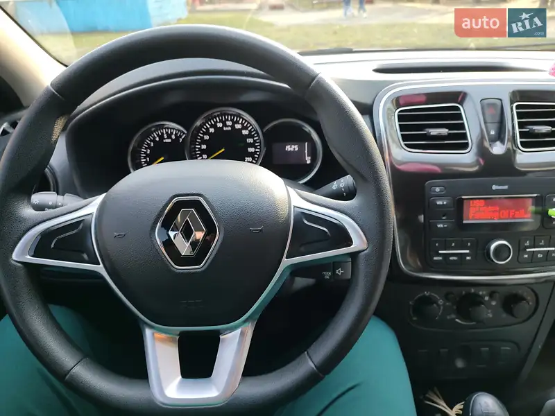 2021 renault logan