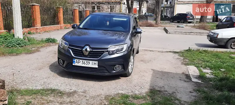 2018 renault logan