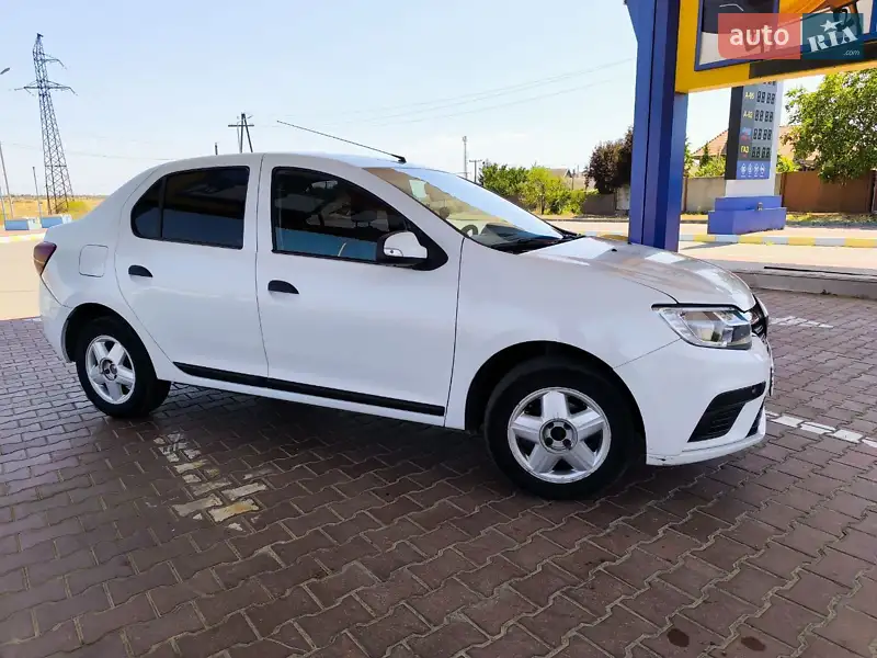 2019 renault logan