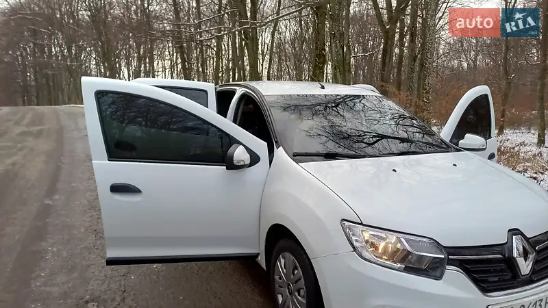 2019 renault logan