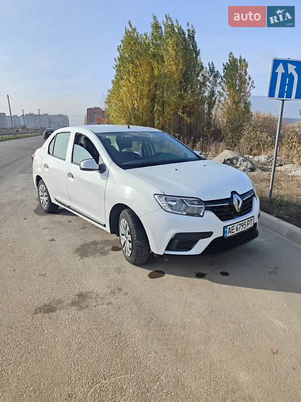 2019 renault logan