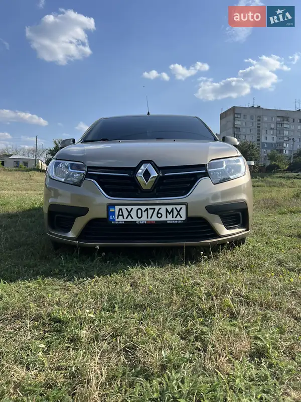 2019 renault logan