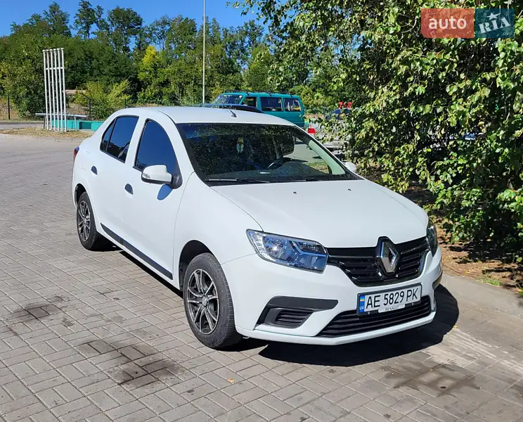 2019 renault logan