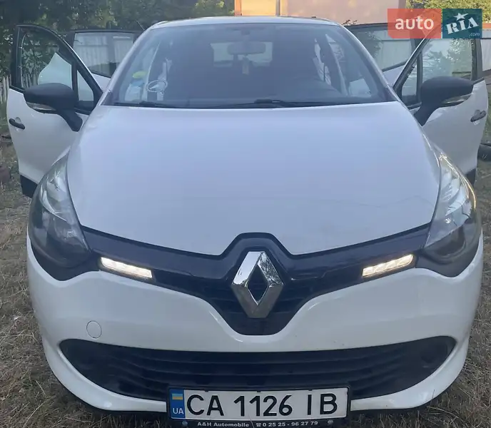 2012 renault clio