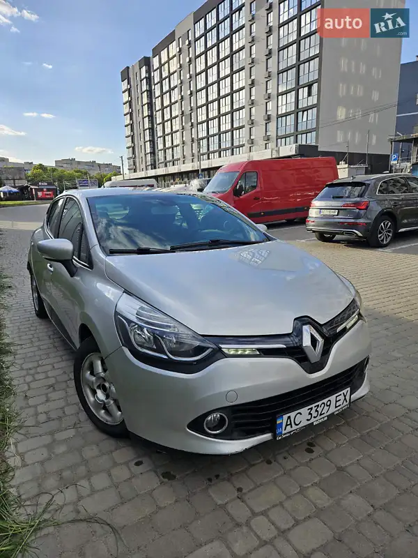 2012 renault clio