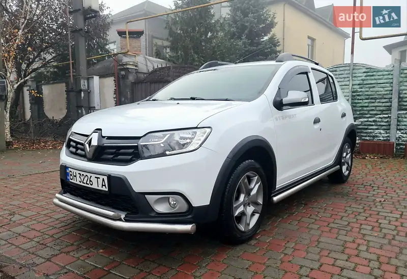 2017 renault sandero
