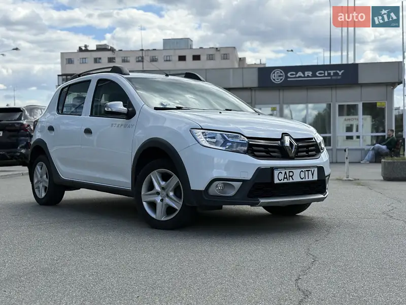 2019 renault sandero