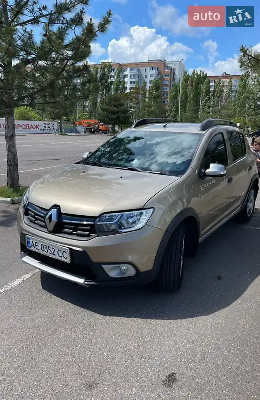 2019 renault sandero