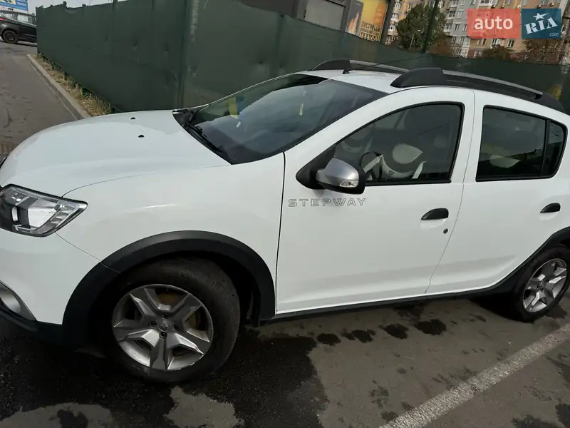 2021 renault sandero