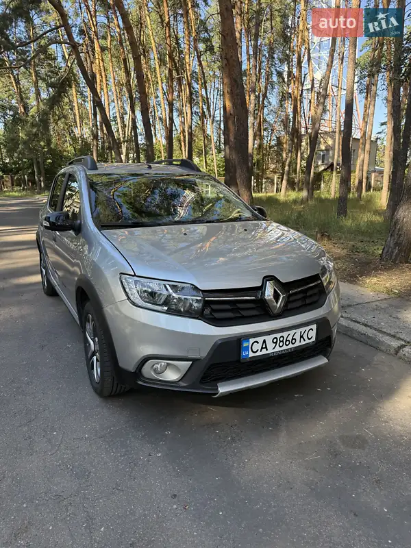 2019 renault sandero