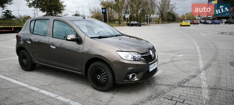 2019 renault sandero