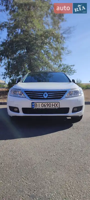 2012 renault latitude