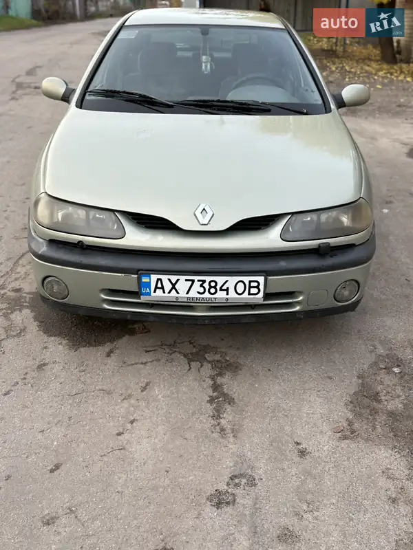 2000 renault laguna