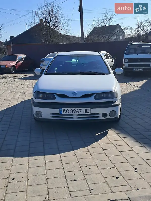 2000 renault laguna