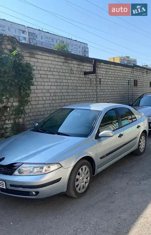 2003 renault laguna