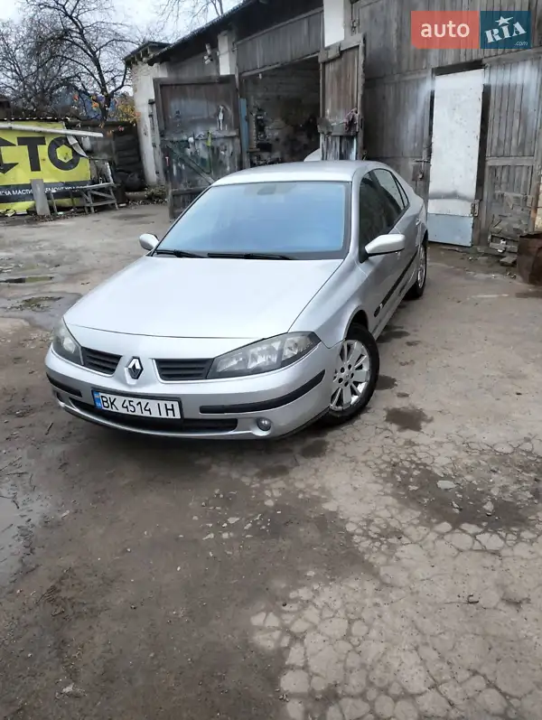 2005 renault laguna